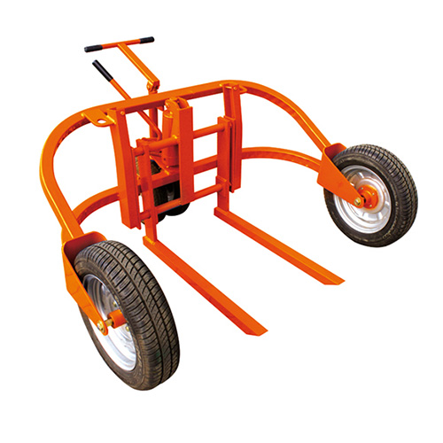 Rough terrain pallet truck